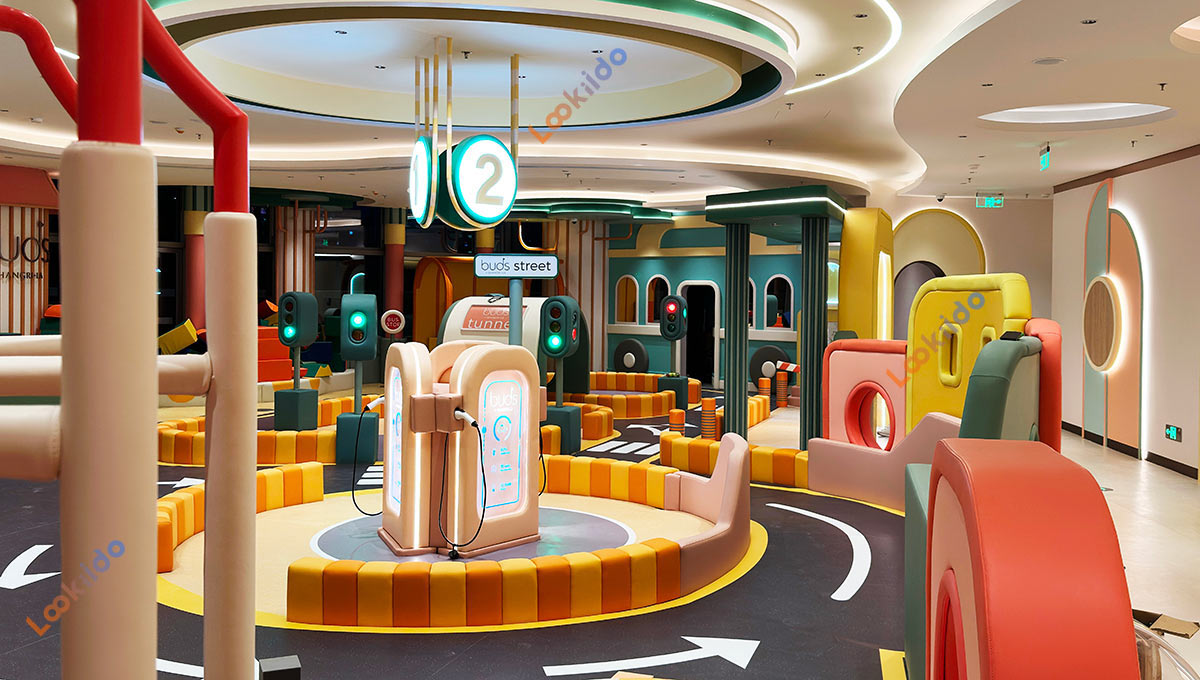 Shangri-La Luxurious High-End Design Soft Playground with Western Restaurant. Real Estate Investment Project
