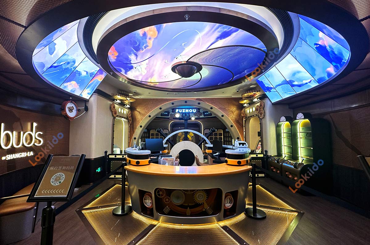 Shangri-La Luxurious High-End Design Soft Playground with Western Restaurant. Real Estate Investment