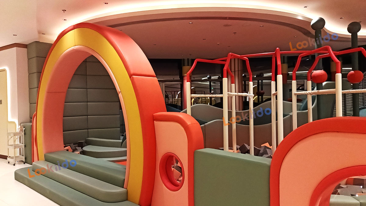 Shangri-La Luxurious High-End Design Soft Playground with Western Restaurant. Real Estate Investment