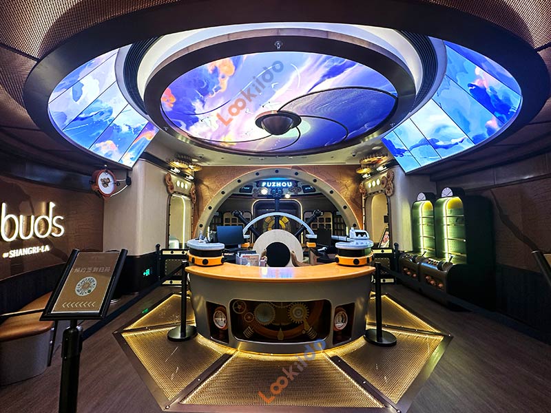 Shangri-La Luxurious High-End Design Soft Playground with Western Restaurant. Real Estate Investment
