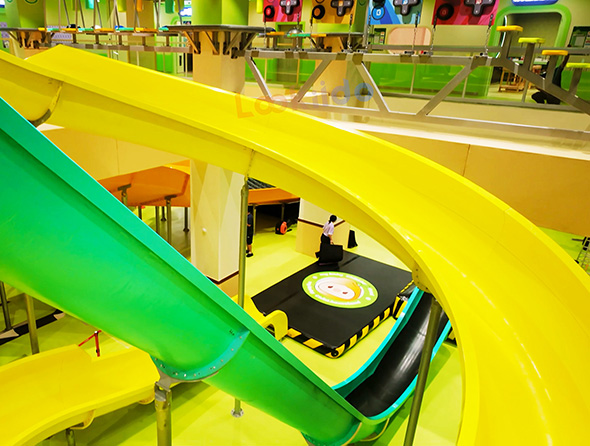 Pro Series Giant Slides Equipment Manufacturer: Engineered for Safety, Speed & Variety